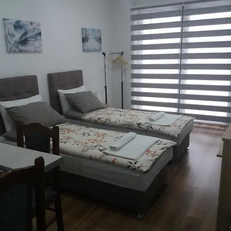 Apartment Karic Aerodrom Tuzla *