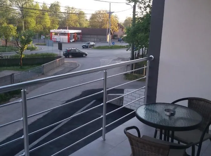 Karic Aerodrom Tuzla Lägenhet Dubrave Gornje